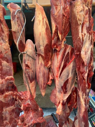 Bỏ sỉ thịt bò nóng