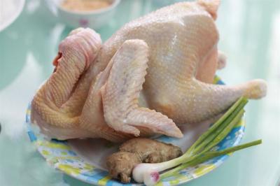 Gà công nghiệp nguyên con